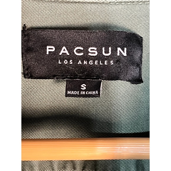 PacSun Shacket Jacket‎ with Embroidered Patches Military Green Womens Size Small - Picture 8 of 13